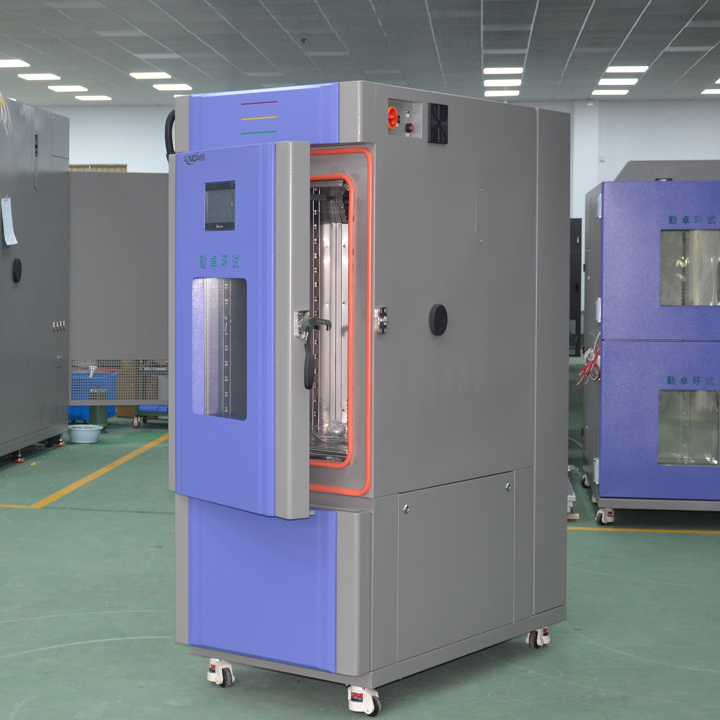 如何選擇一臺高性能的高低溫濕熱試驗箱
